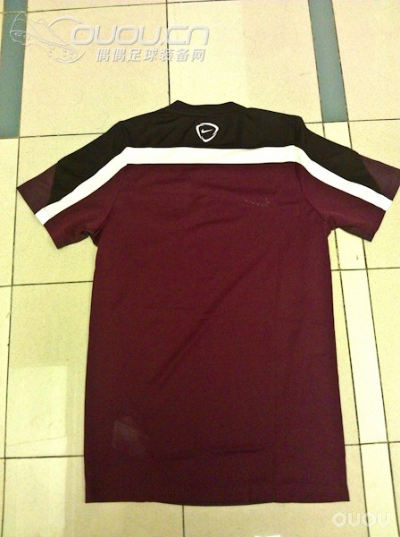 上身照来两张!哈哈~2014世界杯英格兰球员版训练服小试!