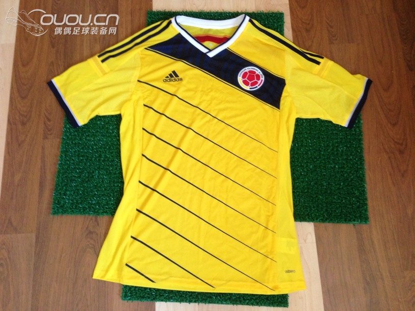 哥伦比亚世界杯主场盒装球员版