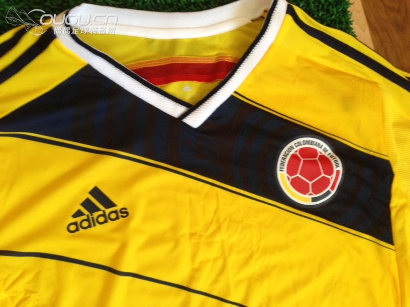 哥伦比亚世界杯主场盒装球员版