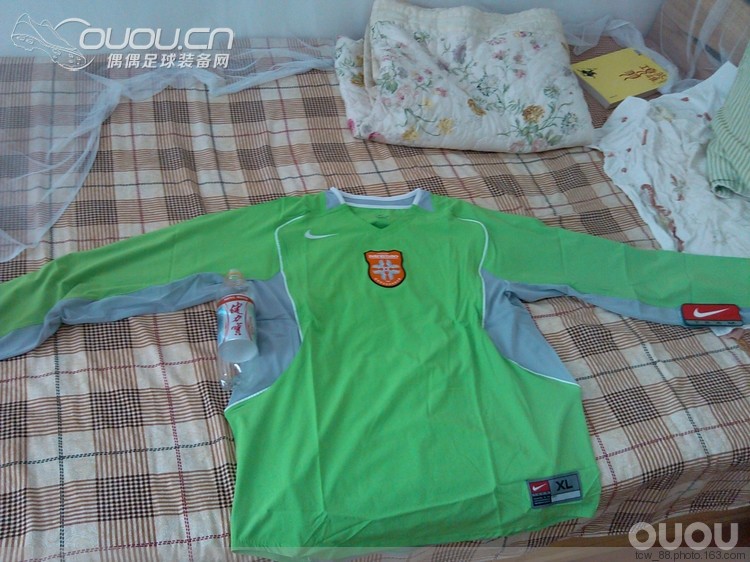 中超元年球员版冠军球衣 求鉴定