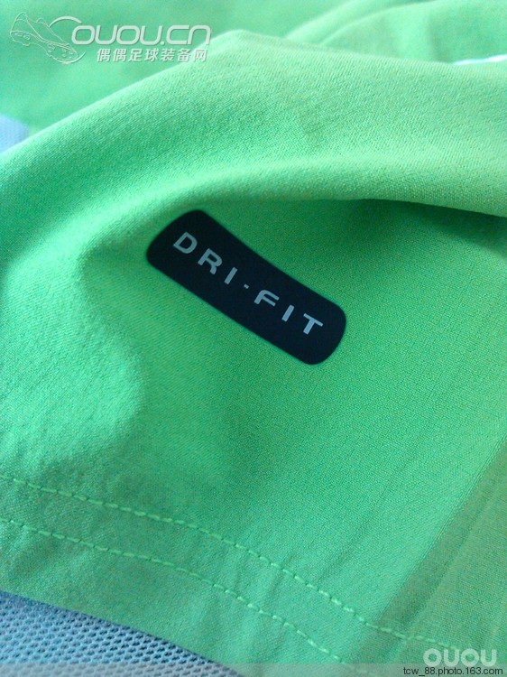 中超元年球员版冠军球衣 求鉴定