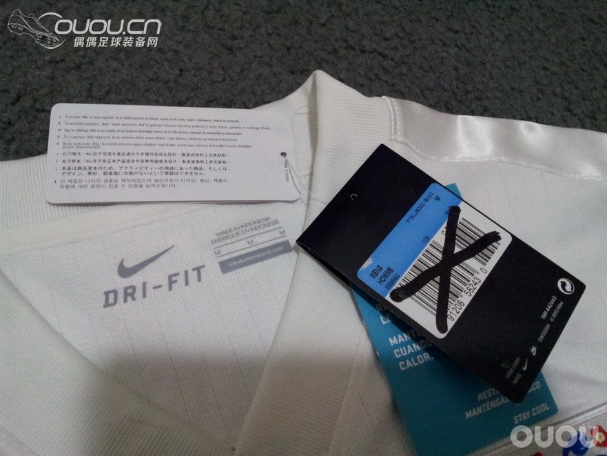 今天淘到宝了,14世界杯英格兰主场球员版样品