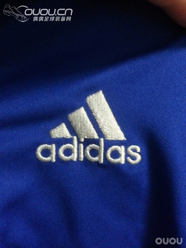 球队配发训练服,求鉴定