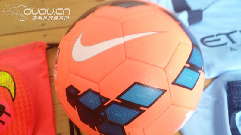 首发世界杯配色毒蜂顶级fg+曼城1415赛季球员版+1314赛季足总杯球