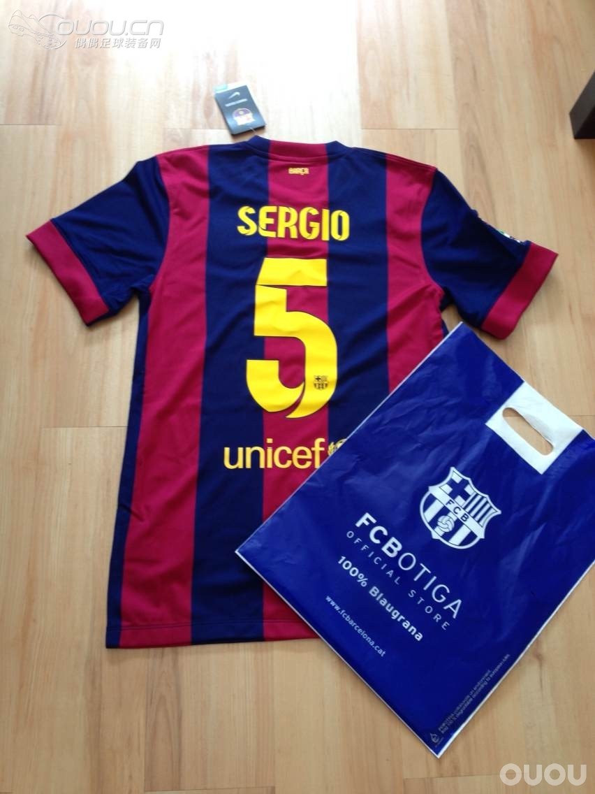 14-15赛季巴萨主场(巴塞罗那当地入)