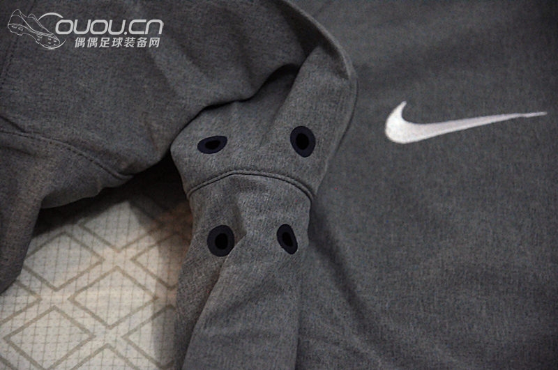 终于入手了这个巴西夹克了啊~~嘎嘎嘎~