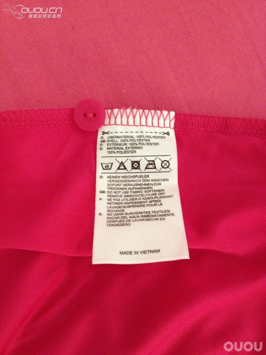 刚入手皇马14-15客场拉,求大神鉴定!!!