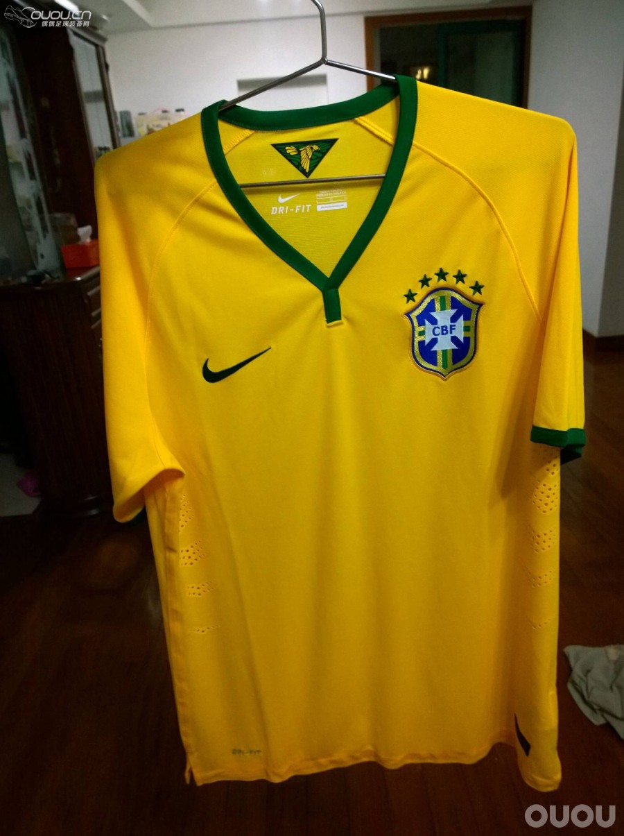 听闻球员版打折,入了巴西主场