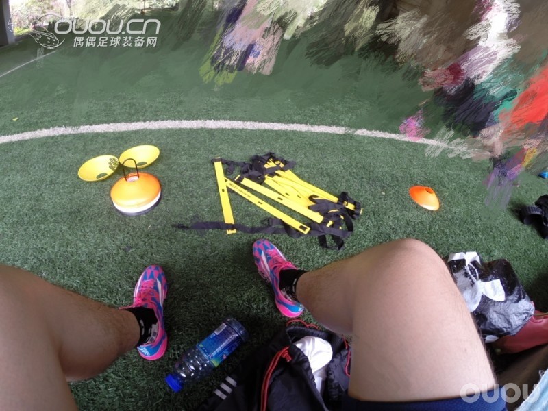 一分钟快感  F50 adizero 顶级AG欧冠配色鉴赏 ..顺带F10低端AG对比 我为自己代言 更新三张落场照