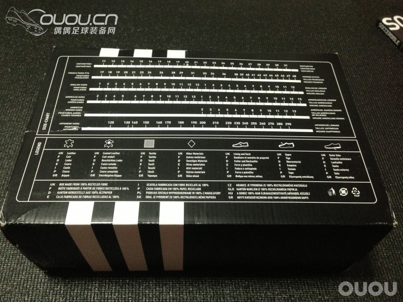 一分钟快感  F50 adizero 顶级AG欧冠配色鉴赏 ..顺带F10低端AG对比 我为自己代言 更新三张落场照