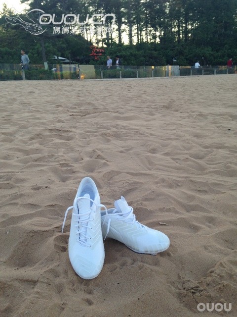 Instinct 纯白 首发