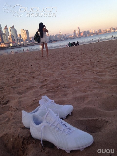 Instinct 纯白 首发