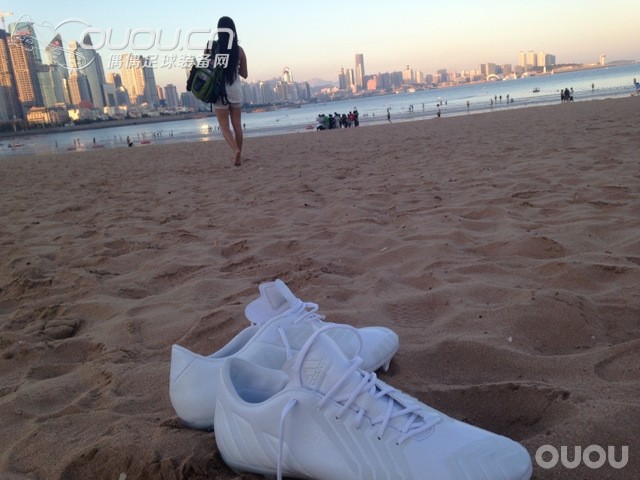 Instinct 纯白 首发