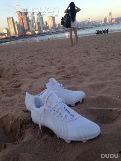 Instinct 纯白 首发