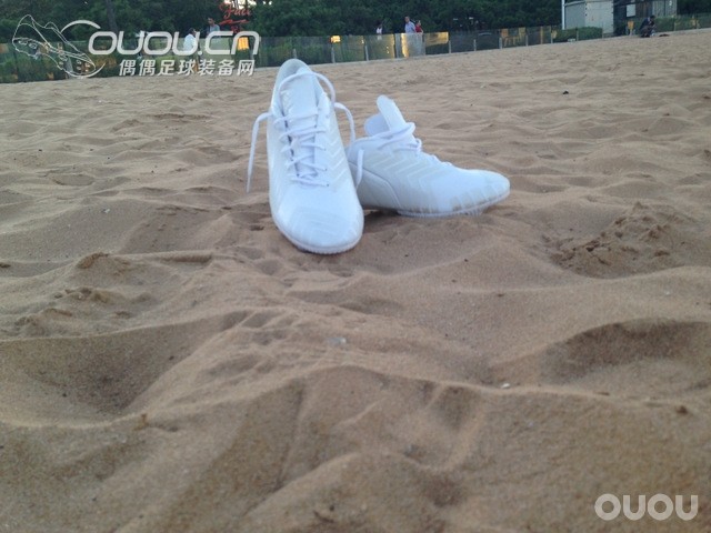 Instinct 纯白 首发