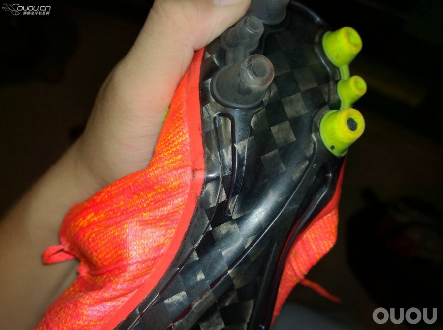 提醒要买SF4 AG的兄弟尽量选择专柜