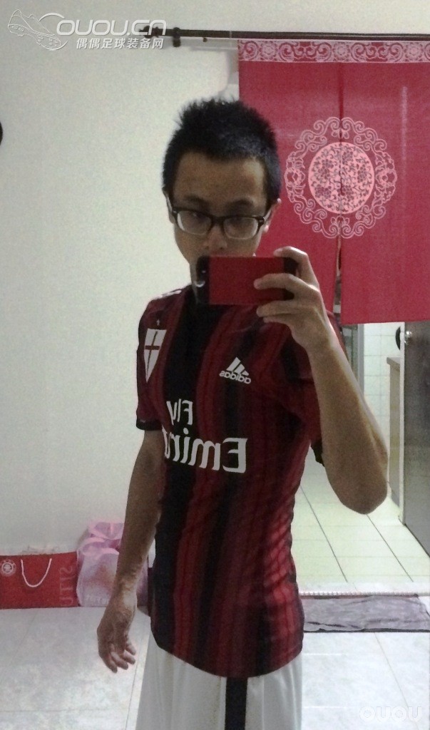 AC米兰14/15球员版 (是首发吗?)