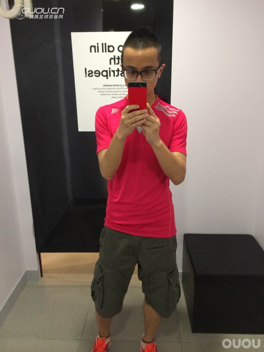 AC米兰14/15球员版 (是首发吗?)