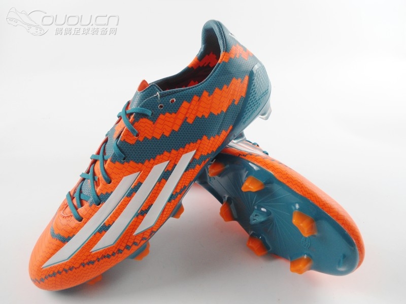 阿迪达斯2015梅西专属顶级3版本 实物赏析