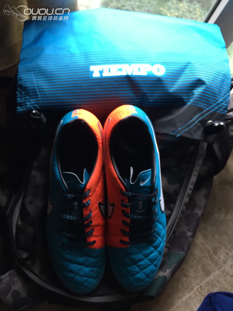 顶级。坐等开胶!!