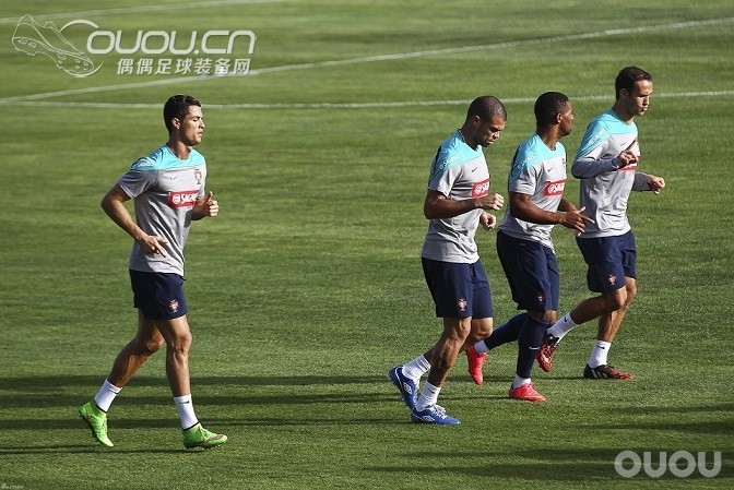 欧预赛佩佩再次穿上茵宝