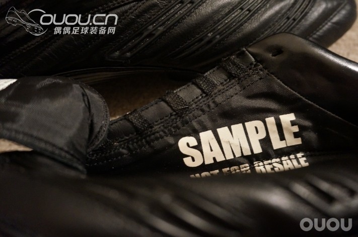 黑八一双,有点大……….