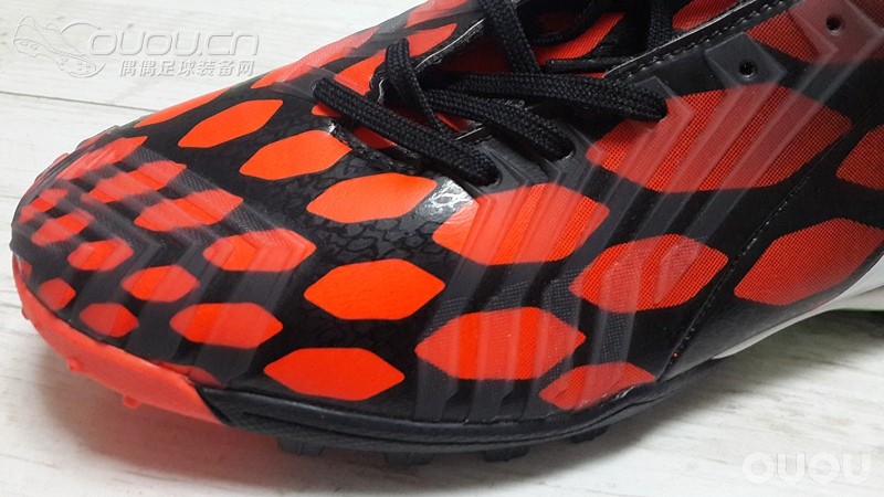 新入一双猎14 Predator Absolion TF,求大神鉴定真假