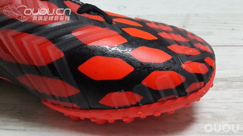 新入一双猎14 Predator Absolion TF,求大神鉴定真假