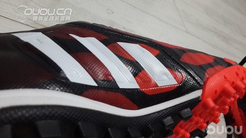 新入一双猎14 Predator Absolion TF,求大神鉴定真假