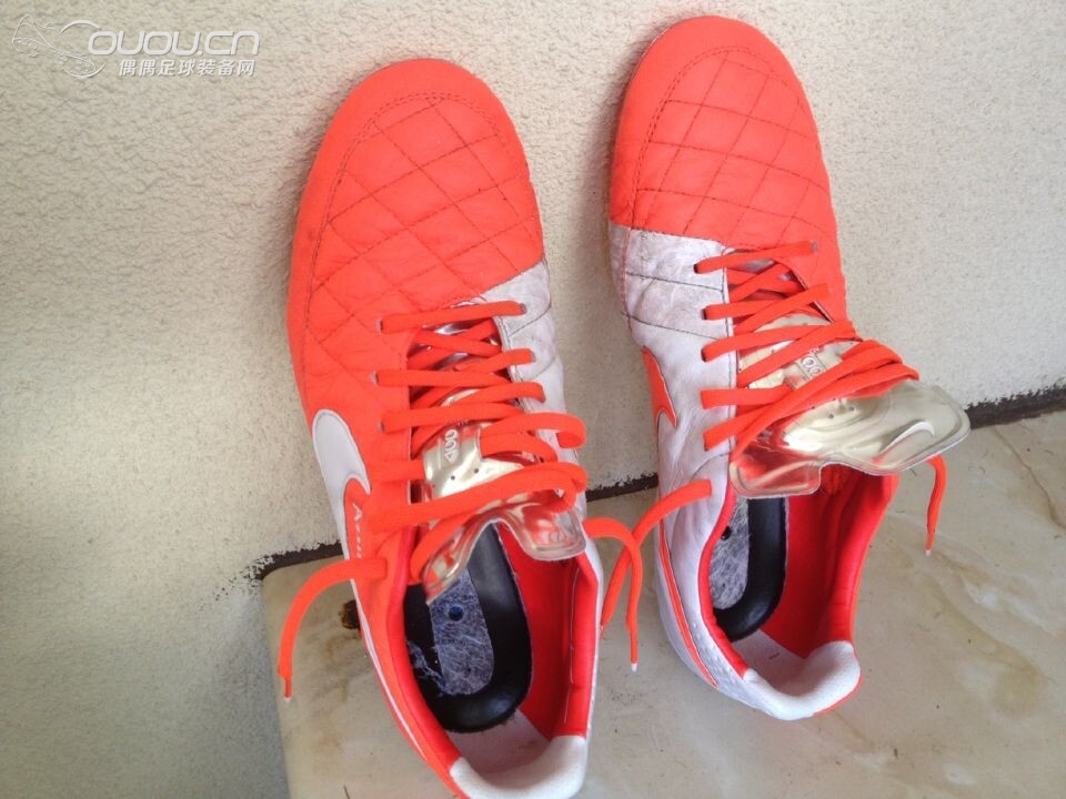 传奇五顶级FG红白配色雨战评测和对人草的经验