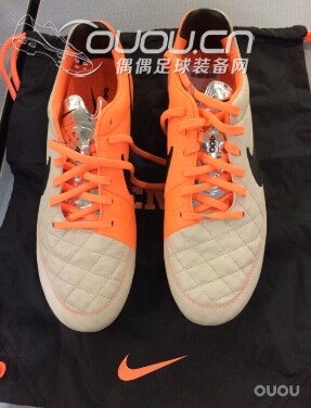 699的顶级传奇不知道算不算白菜价呢?