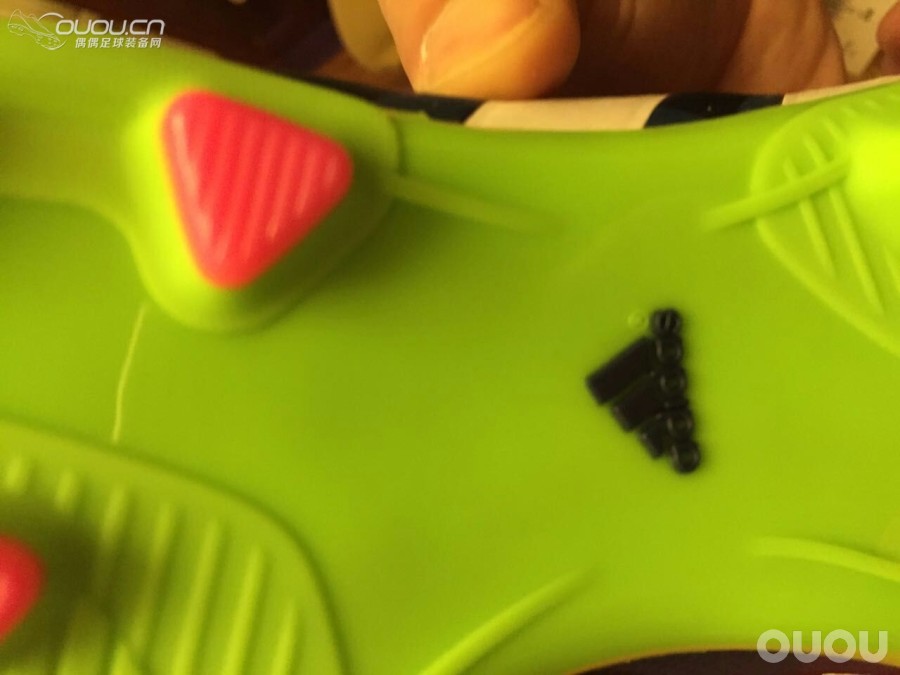 从淘宝刚刚买的猎鹰14万圣节配色,各位大神们帮忙鉴定下,谢谢