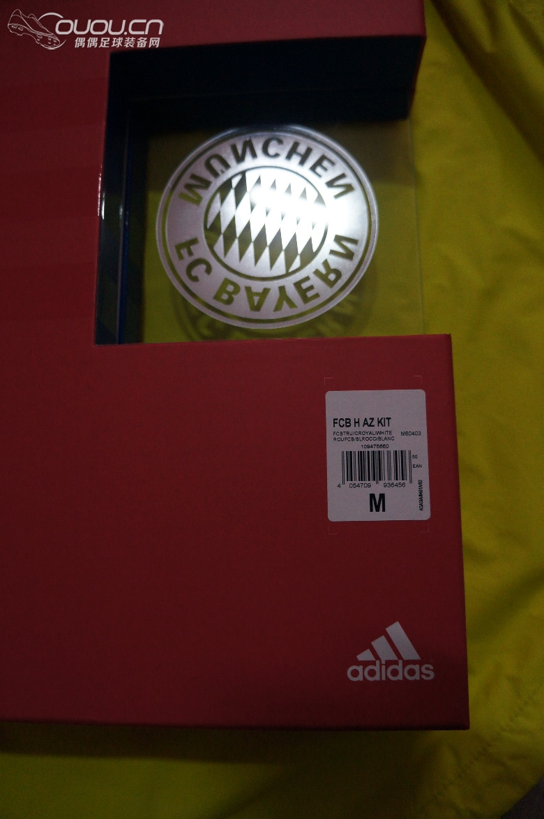 皇马客场黑Y-3 限量盒装 拜仁主场限量盒装