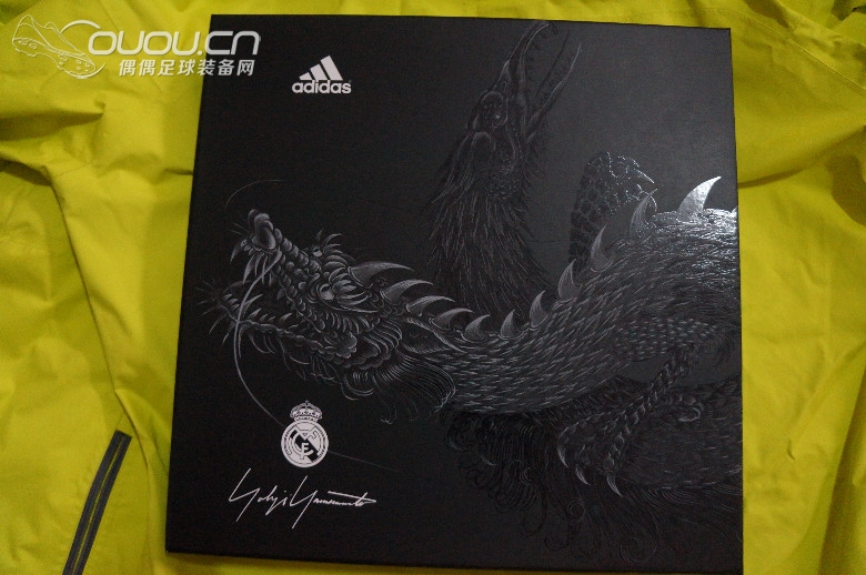 皇马客场黑Y-3 限量盒装 拜仁主场限量盒装