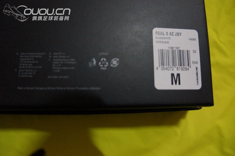 皇马客场黑Y-3 限量盒装 拜仁主场限量盒装