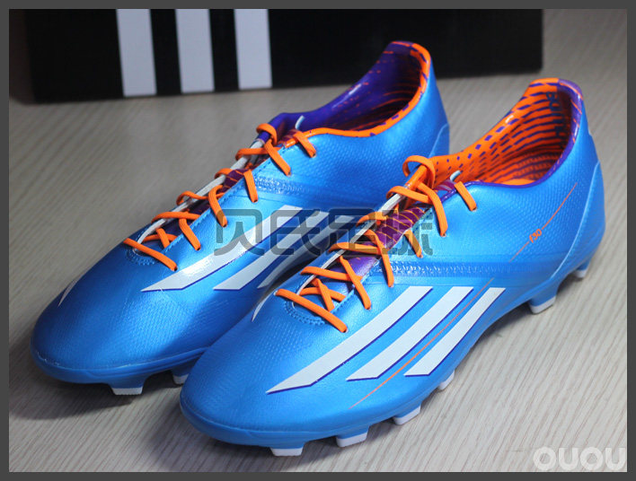 年终终极促销 F30 阿迪足球鞋 次顶级 348元抢购中!!