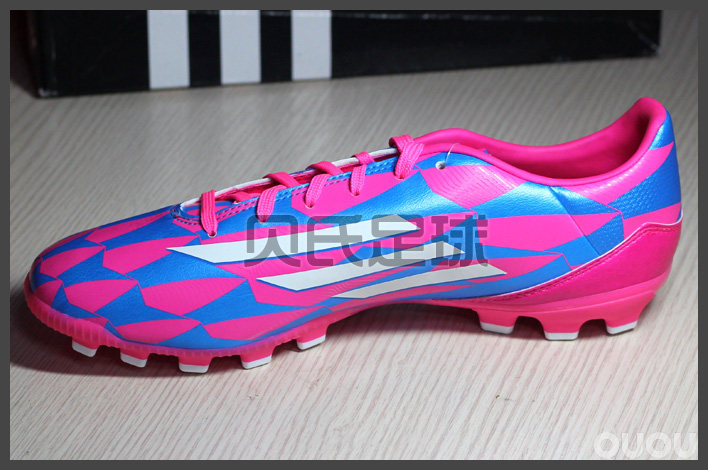 阿迪 F10 中端足球鞋 欧冠配色 499元