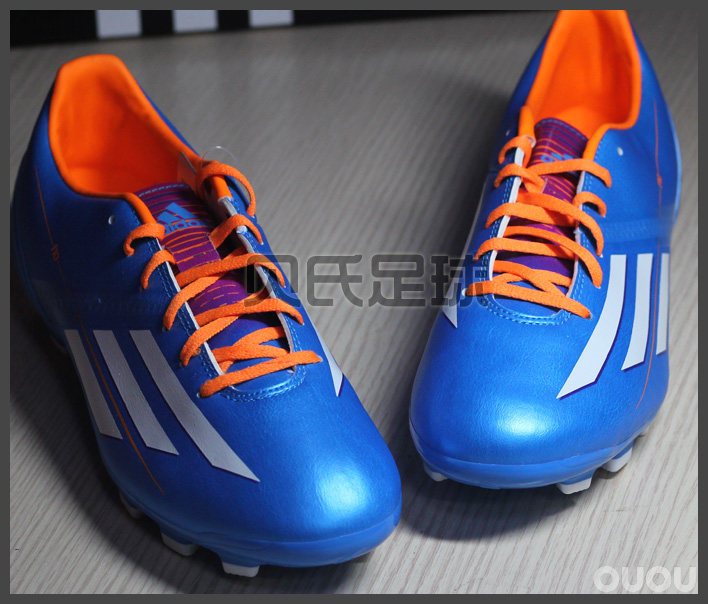 终极促销 蓝色 阿迪 f10 288元!