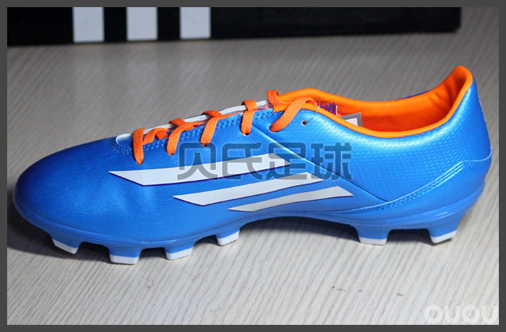 终极促销 蓝色 阿迪 f10 288元!