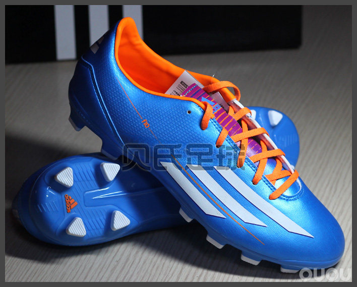 终极促销 蓝色 阿迪 f10 288元!