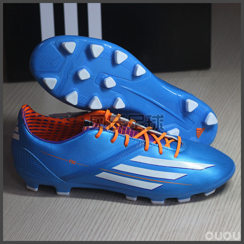 年终终极促销 F30 阿迪足球鞋 次顶级 348元抢购中!!