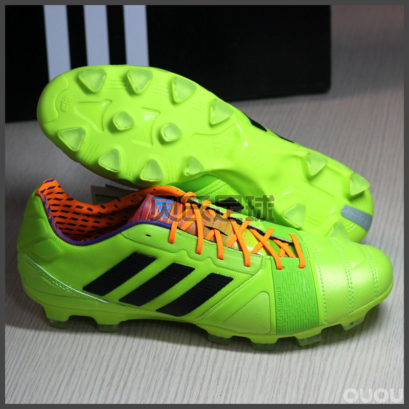 顶级 顶级 顶级 白菜价 白菜价 白菜价 阿迪绿色足球鞋