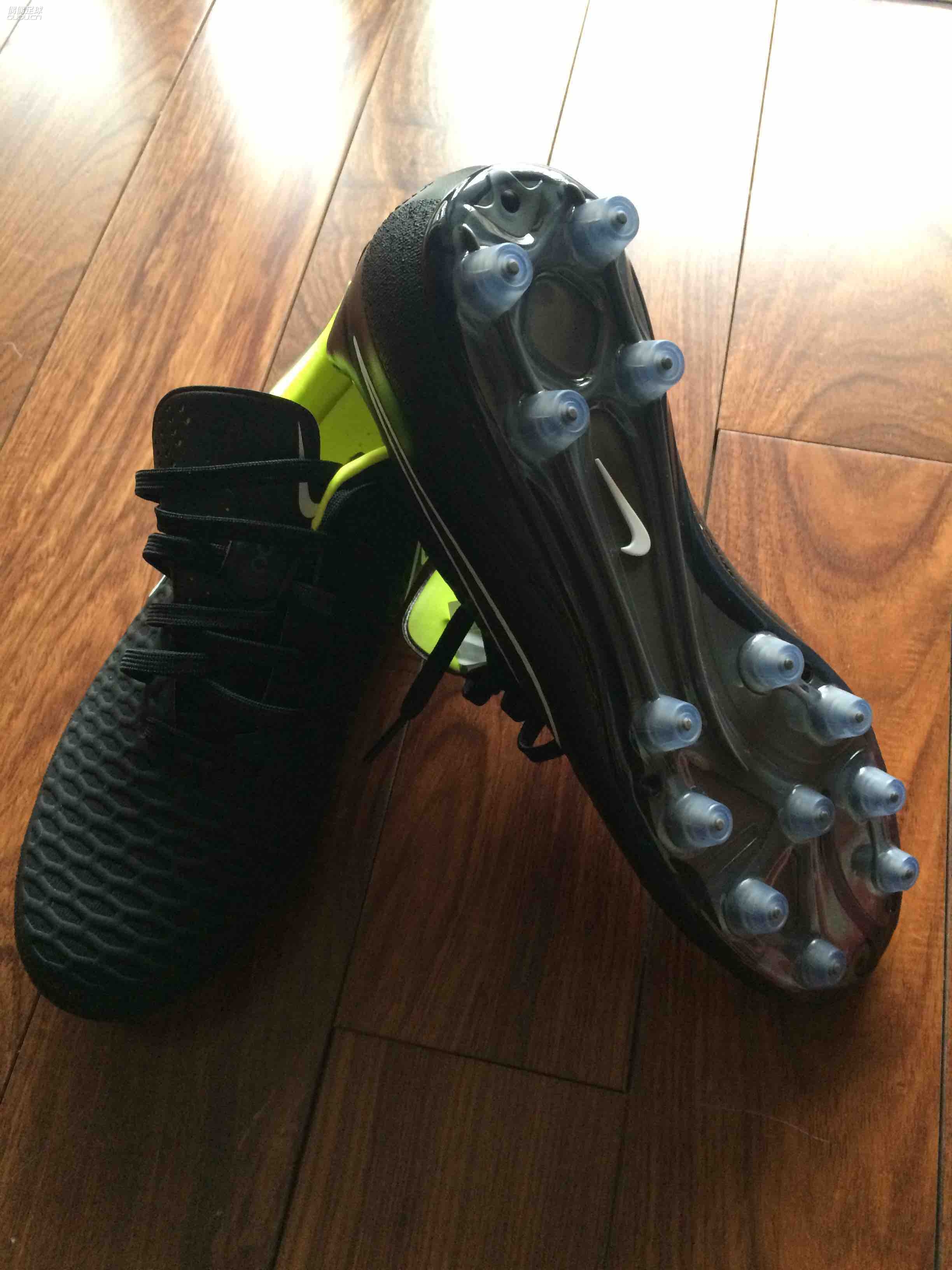 各位大神小弟这双是顶级鬼牌吗?