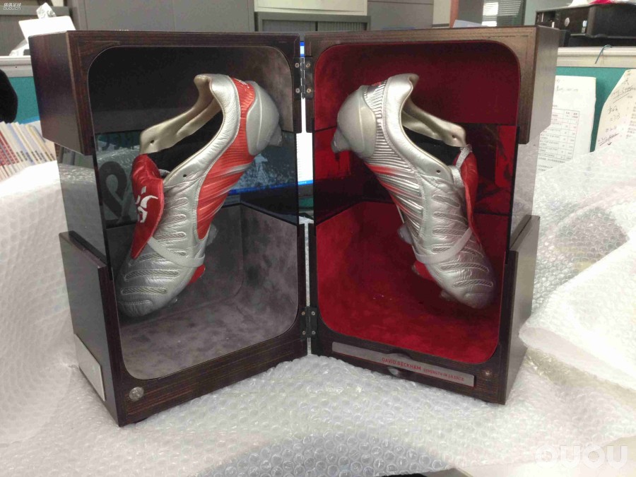 老婆送的相爱十周年礼物,虽然有些波折,但结果还是好的。