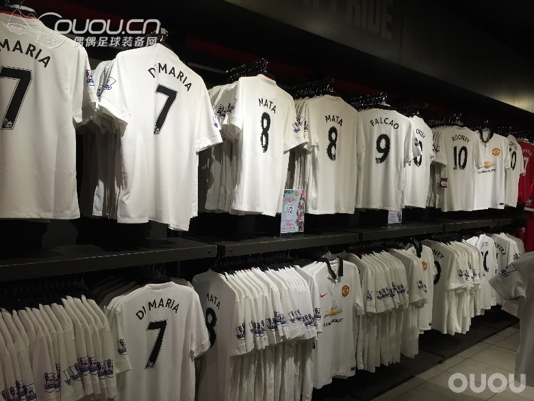 最近收的一些装备