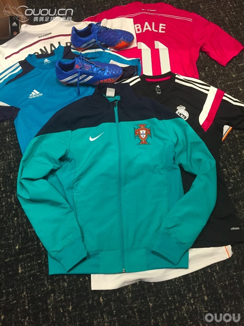 最近收的一些装备