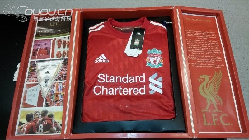 阿迪达斯大盒套装利物浦主场Techfit短袖球员版比赛服