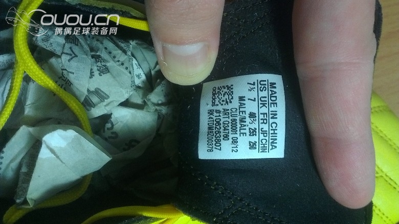 求各位大神帮忙鉴定顶级F50iii皮版FG真假谢谢。