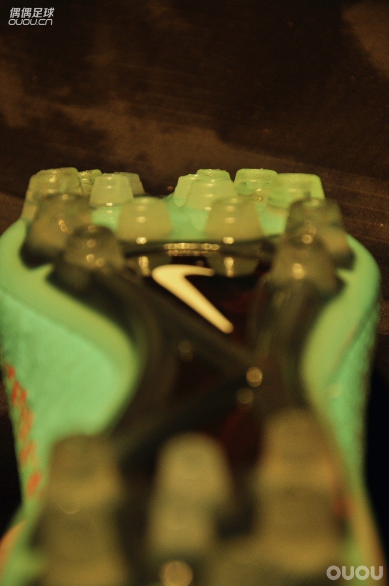 Magista 糖果蓝 测评!新赛季,新战靴!!