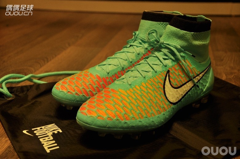 Magista 糖果蓝 测评!新赛季,新战靴!!